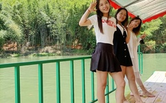 他含着她的乳奶揉搓揉视频捏